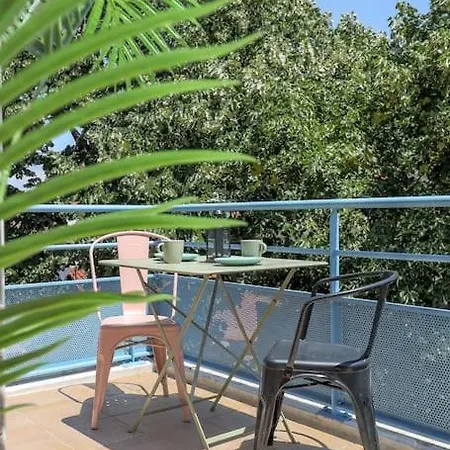 Beautiful With Terrace + Private Parking Apartment Toulouse